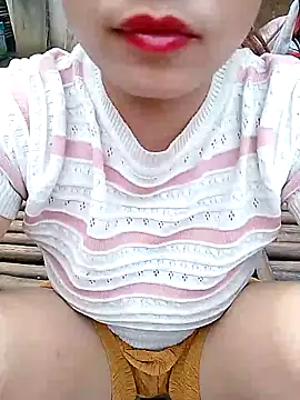 Snapshot of Nhoccon90 chatting on 04/20/26, 12:35 Nhoccon90 online show from 04/20/26, 12:35