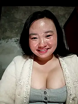 lisn-cute online show from 02/17/26, 08:44