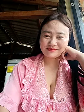 lisn-cute online show from 04/28/26, 02:49