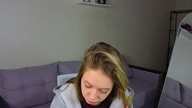 Mini Allice online show from 02/20/26, 01:02