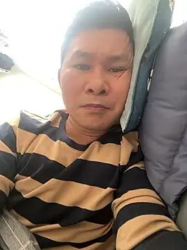 Snapshot of hungdung2026 chatting on 04/25/26, 02:36 hungdung2026 online show from 04/25/26, 02:36