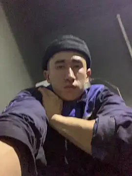 Snapshot of baron5008 chatting on 02/19/26, 07:43 baron5008 online show from 02/19/26, 07:43