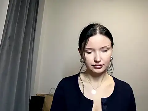 Snapshot of JoanGold chatting on 04/12/26, 06:13 JoanGold online show from 04/12/26, 06:13