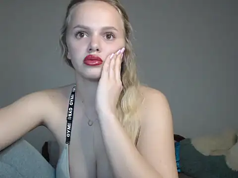 Snapshot of KeylaStar chatting on 03/08/26, 08:45 KeylaStar online show from 03/08/26, 08:45