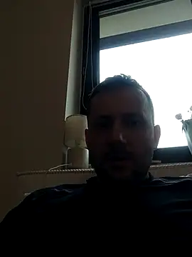 Snapshot of defaktor chatting on 02/14/26, 01:52 defaktor online show from 02/14/26, 01:52