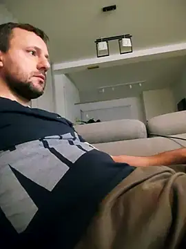 Snapshot of defaktor chatting on 03/02/26, 08:37 defaktor online show from 03/02/26, 08:37