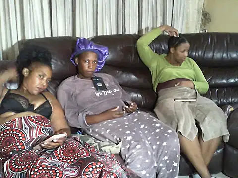 Caramel-Diva online show from 03/19/26, 08:46