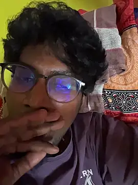 Snapshot of chennai_sexyboy chatting on 03/10/26, 03:28 chennai sexyboy online show from 03/10/26, 03:28