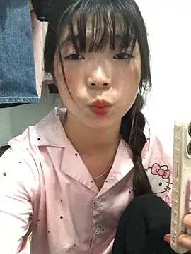 Snapshot of cuty_lusy chatting on 06/20/26, 12:58 cuty lusy online show from 06/20/26, 12:58