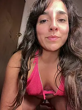 Snapshot of Latinaelisa chatting on 04/22/26, 03:09 Latinaelisa online show from 04/22/26, 03:09