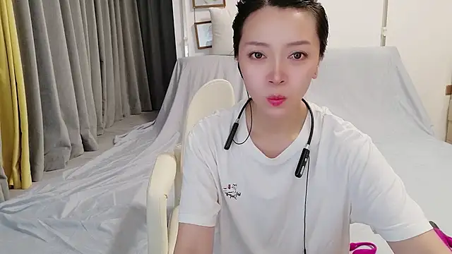 Snapshot of xiaojie_jie chatting on 07/04/26, 04:13 xiaojie jie online show from 07/04/26, 04:13