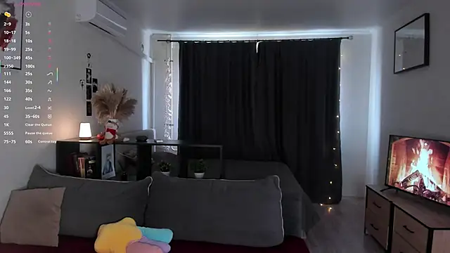 AmyLouWood online show from 02/21/26, 07:09