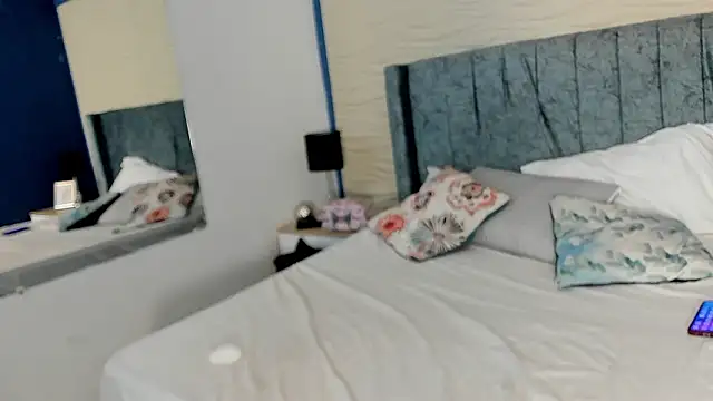 Snapshot of PamelaChu01 chatting on 03/04/26, 01:11 PamelaChu01 online show from 03/04/26, 01:11