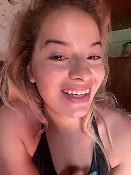 AriBeautiful online show from 03/04/26, 02:34