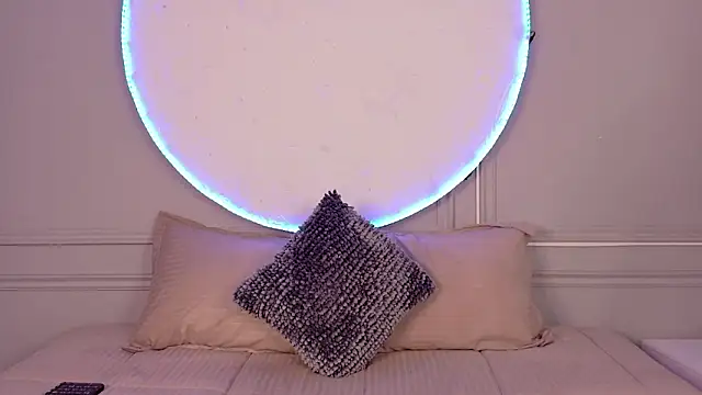 CatalinaLopez  online show from 02/25/26, 07:45