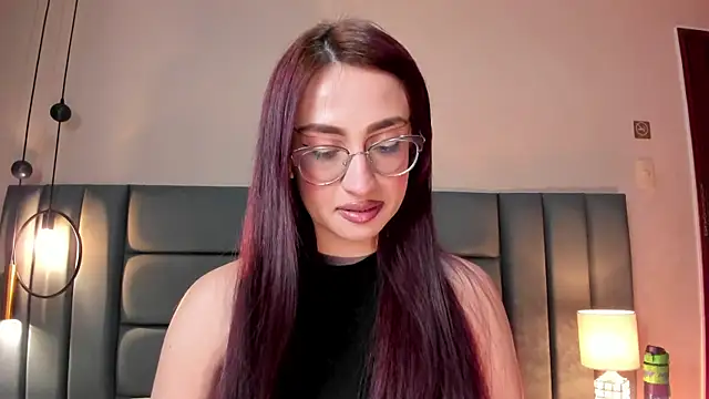 Snapshot of AndraCyruss chatting on 02/26/26, 11:48 AndraCyruss online show from 02/26/26, 11:48