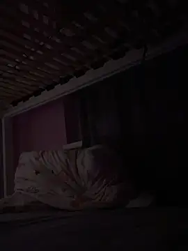 Snapshot of LaraHolt chatting on 02/21/26, 09:05 LaraHolt online show from 02/21/26, 09:05