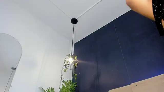 hermione brown online show from 05/27/26, 01:57