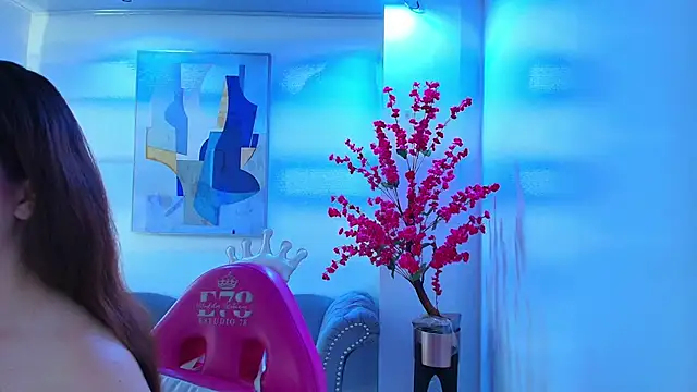 Snapshot of Chloe_dolly chatting on 04/02/26, 11:19 Chloe dolly online show from 04/02/26, 11:19