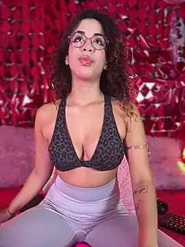 Woo isDaphne online show from 02/08/26, 11:41