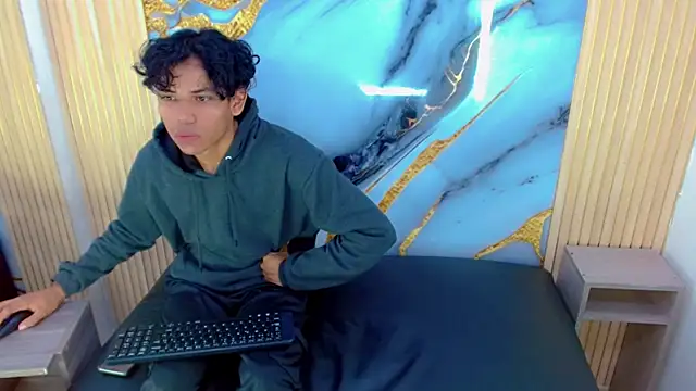 DaviidBuckx  online show from 03/01/26, 02:02