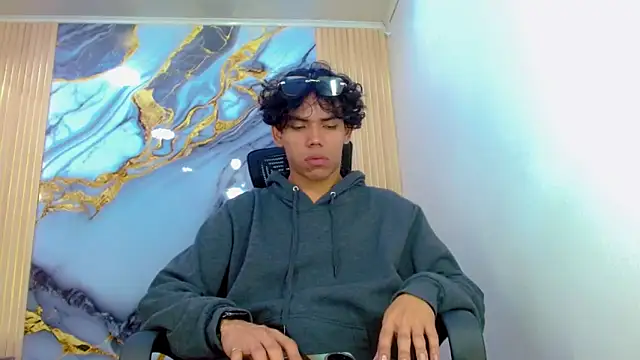 DaviidBuckx  online show from 04/02/26, 02:09