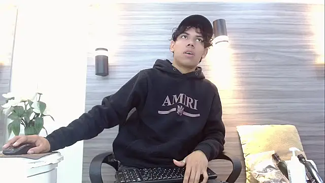 DaviidBuckx  online show from 05/08/26, 02:39
