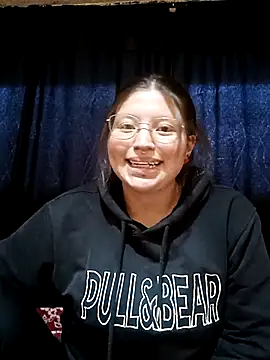 Snapshot of Monroe0303 chatting on 04/09/26, 10:37 Monroe0303 online show from 04/09/26, 10:37