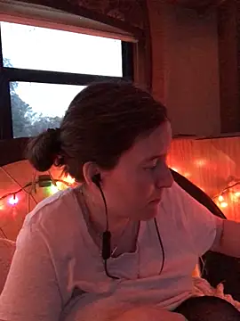 Snapshot of JMT42 chatting on 02/25/26, 11:25 JMT42 online show from 02/25/26, 11:25