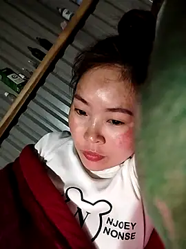 Yiyoongg online show from 02/14/26, 02:36