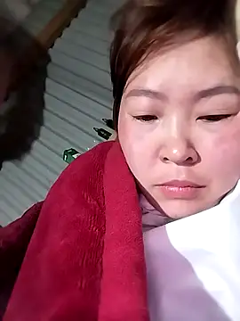 Yiyoongg online show from 02/15/26, 11:23