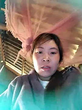 Yiyoongg online show from 03/25/26, 01:55