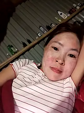 Yiyoongg online show from 04/10/26, 01:05