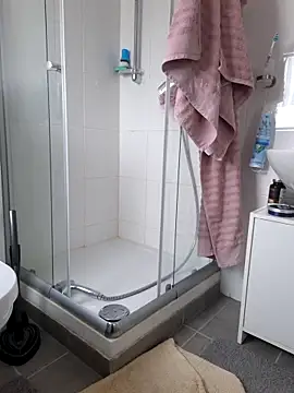 Snapshot of ondlaniej chatting on 03/14/26, 11:59 ondlaniej online show from 03/14/26, 11:59