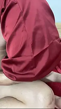 Snapshot of huyenzz chatting on 03/16/26, 02:54 huyenzz online show from 03/16/26, 02:54