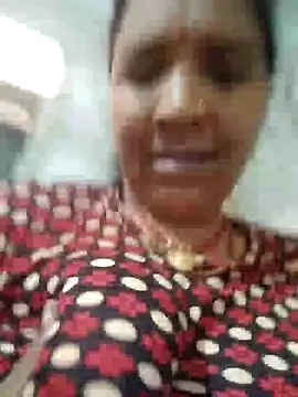 Snapshot of Loomaraj chatting on 07/09/26, 07:34 Loomaraj online show from 07/09/26, 07:34