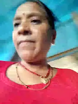 Snapshot of Loomaraj chatting on 07/16/26, 06:08 Loomaraj online show from 07/16/26, 06:08