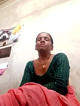 Snapshot of Anitarakkoli chatting on 05/24/26, 10:09 Anitarakkoli online show from 05/24/26, 10:09
