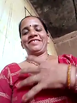 Snapshot of Anitarakkoli chatting on 05/29/26, 04:54 Anitarakkoli online show from 05/29/26, 04:54