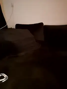 Snapshot of AkuManis chatting on 02/15/26, 08:38 AkuManis online show from 02/15/26, 08:38