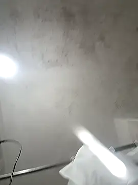 Snapshot of matt1804 chatting on 03/21/26, 05:34 matt1804 online show from 03/21/26, 05:34