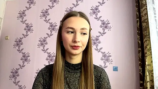 LacieHelaire online show from 03/03/26, 07:25