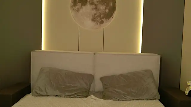 Arielle Vade online show from 03/27/26, 08:26