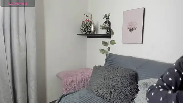 Snapshot of Alexaalove_1 chatting on 03/06/26, 12:45 Alexaalove 1 online show from 03/06/26, 12:45