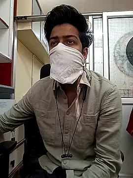 Snapshot of hotyboy_89 chatting on 02/27/26, 04:01 hotyboy 89 online show from 02/27/26, 04:01