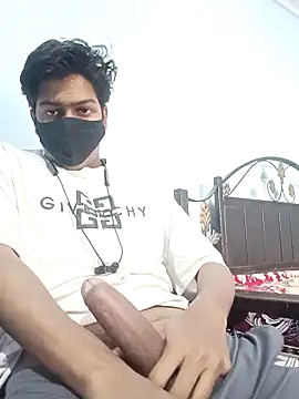 Snapshot of hotyboy_89 chatting on 03/01/26, 07:43 hotyboy 89 online show from 03/01/26, 07:43