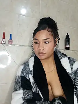 BrianaSweetxxx online show from 03/21/26, 08:30