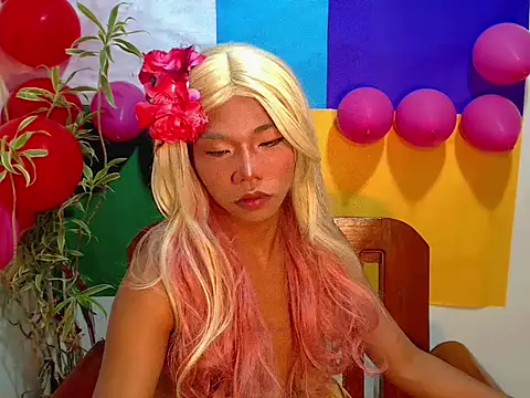 Snapshot of shopiaxox1 chatting on 02/18/26, 01:01 shopiaxox1 online show from 02/18/26, 01:01