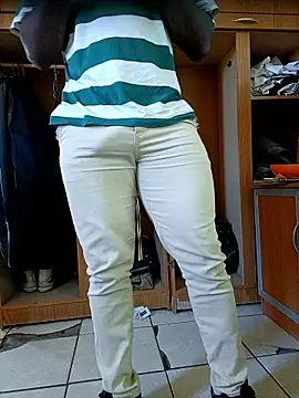 Snapshot of Rough-Big-Djay chatting on 03/03/26, 09:04 Rough-Big-Djay online show from 03/03/26, 09:04