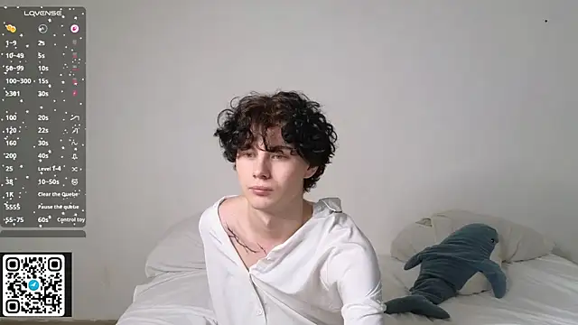 Snapshot of moon_Gloww chatting on 02/11/26, 08:41 moon Gloww online show from 02/11/26, 08:41